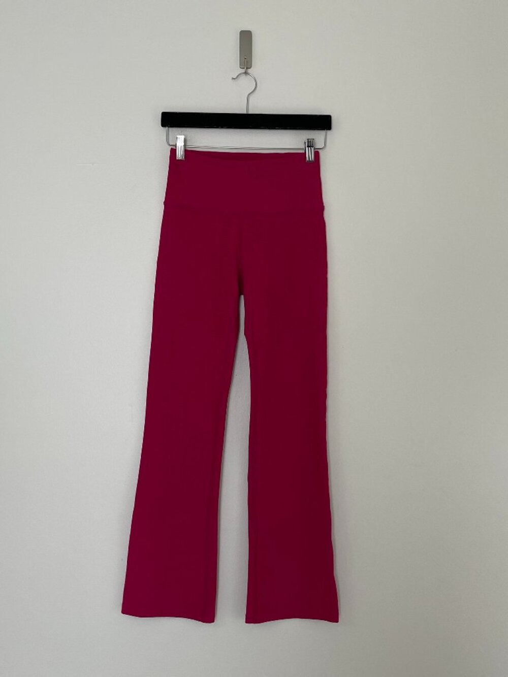 Beyond Yoga Spacedye Practice High Waisted Bootcut Pants in Sangria Size Medium